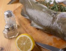 Cod baked in the oven - delicious recipes with photos